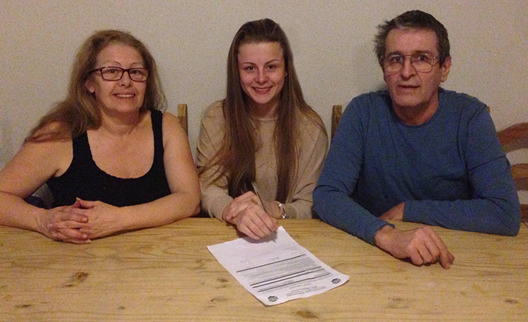 Warriors Sign English Soccer Player