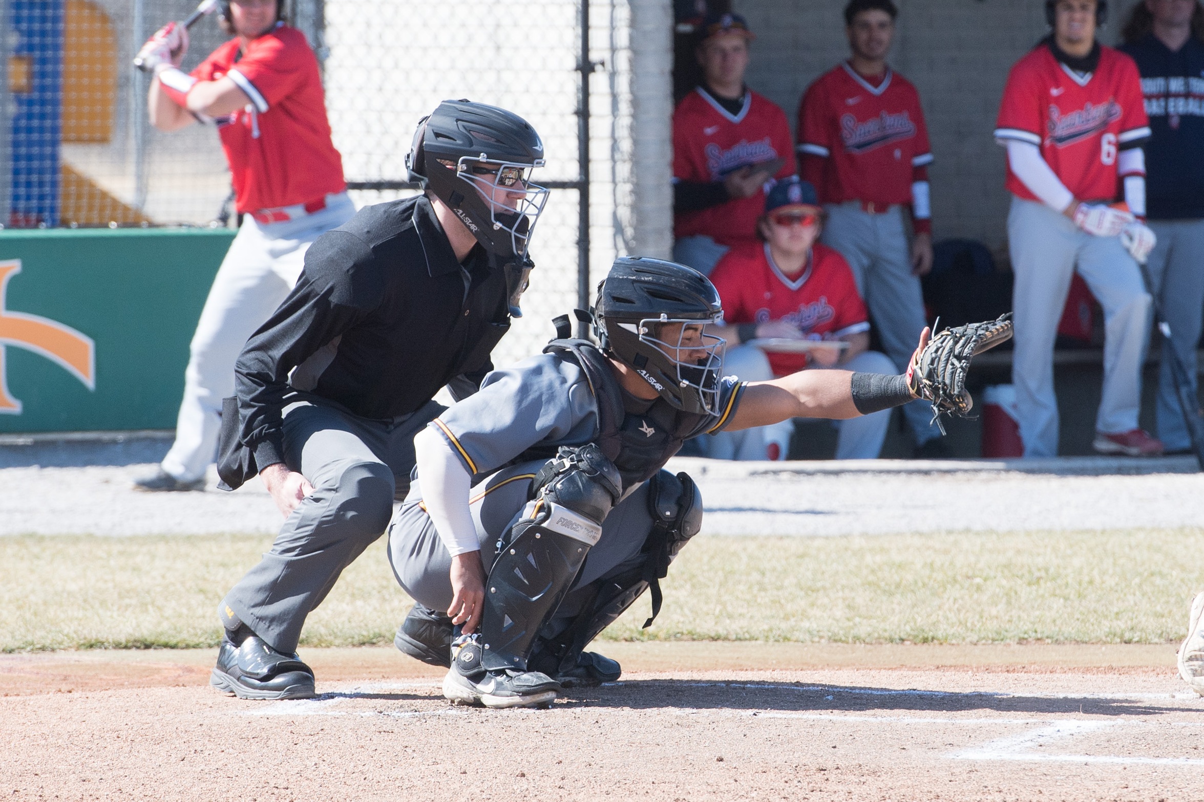 WARRIORS TOP SOUTHWESTERN 14-5 ON THE ROAD