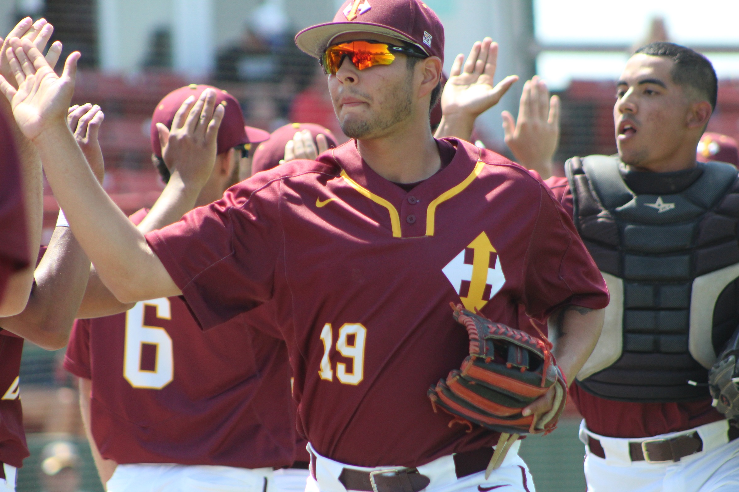 WARRIORS ADVANCE TO CHAMPIONSHIP SATURDAY