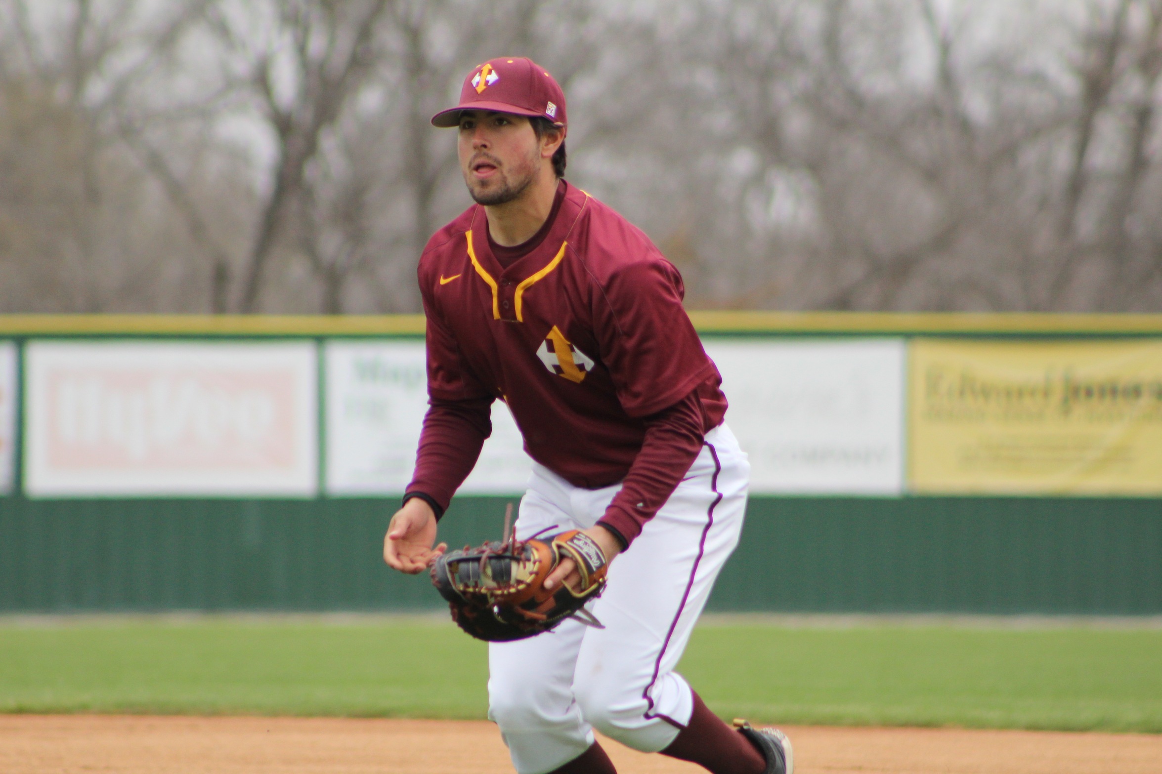 WARRIORS SPLIT AT HOME WITH KIRKWOOD