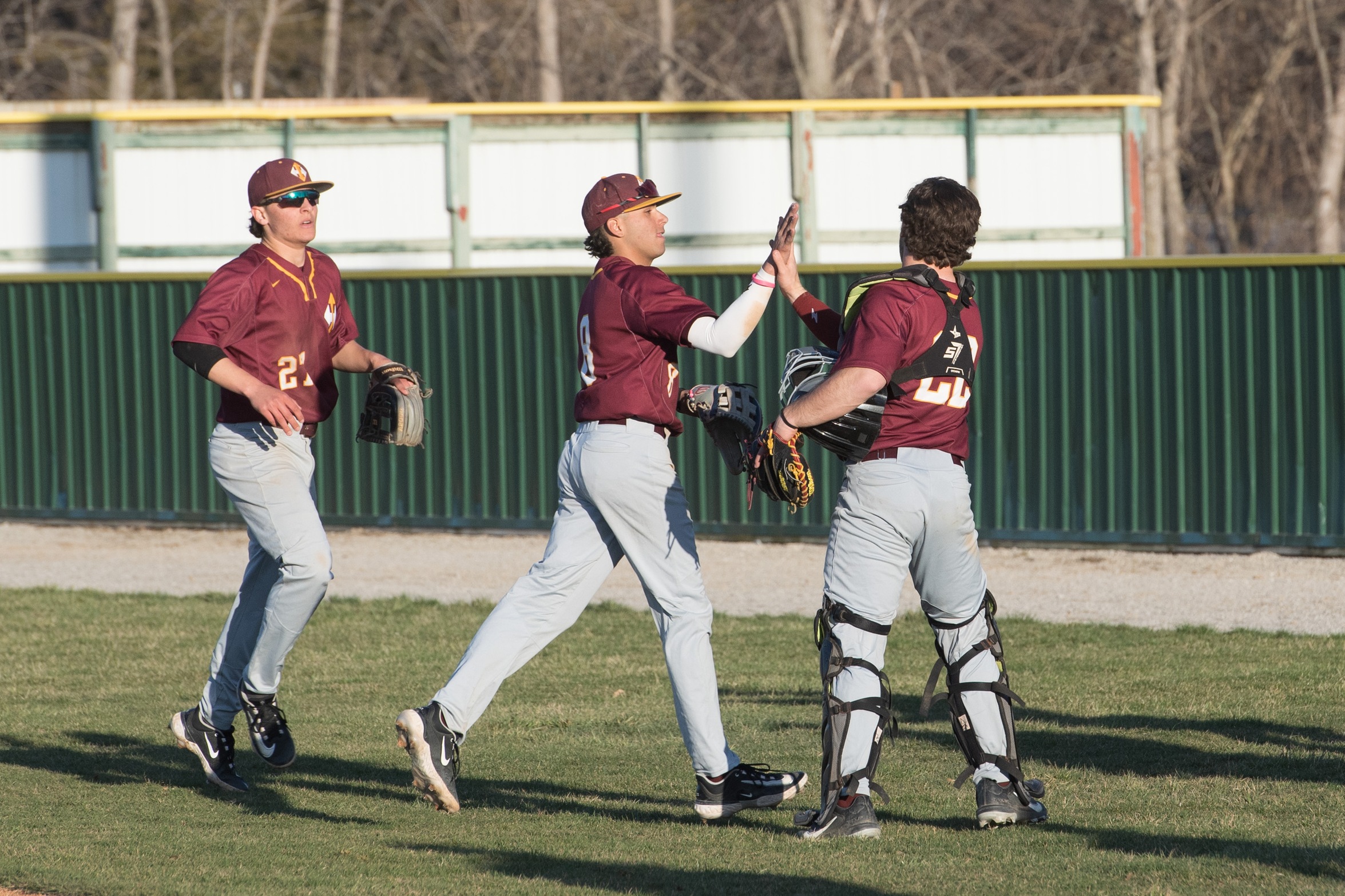 WARRIORS RALLY LATE FOR 3-2 ROAD WIN