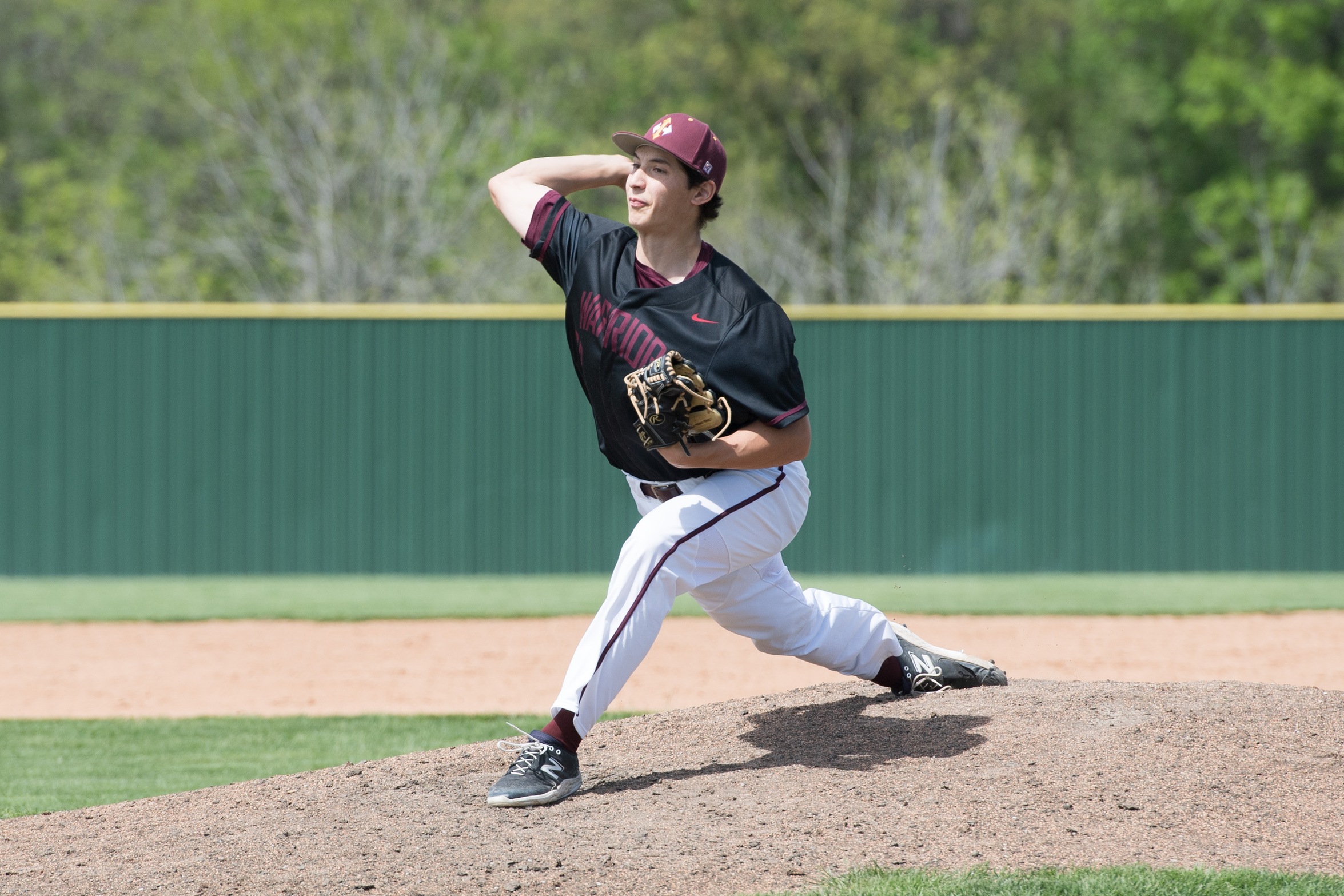 WARRIORS DROP NO. 15 WABASH, SPLIT ON OPENING DAY