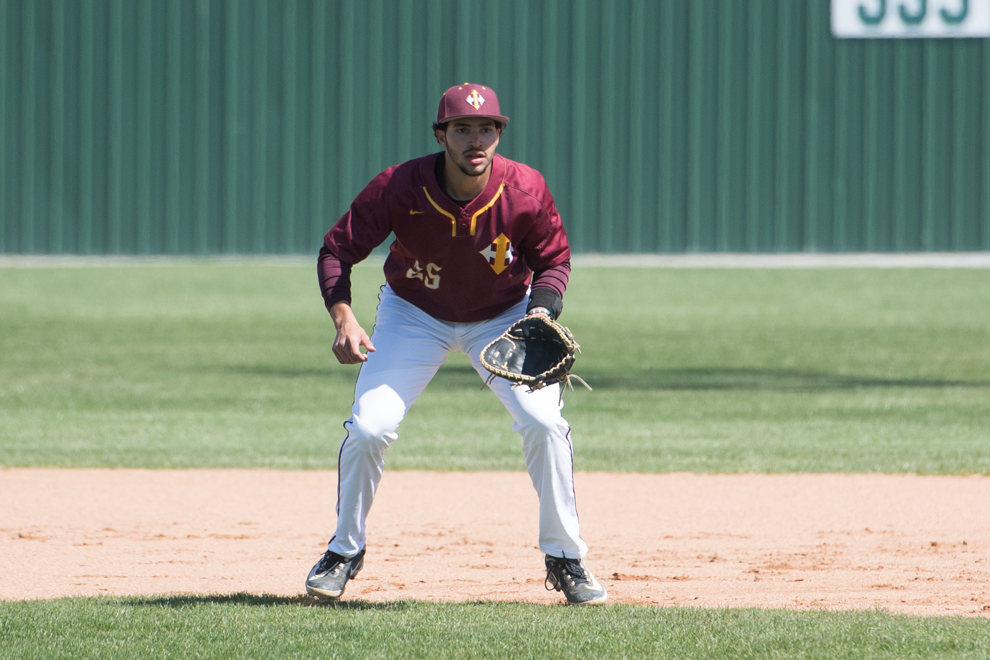 OFFENSE ERUPTS IN AFTERNOON SWEEP