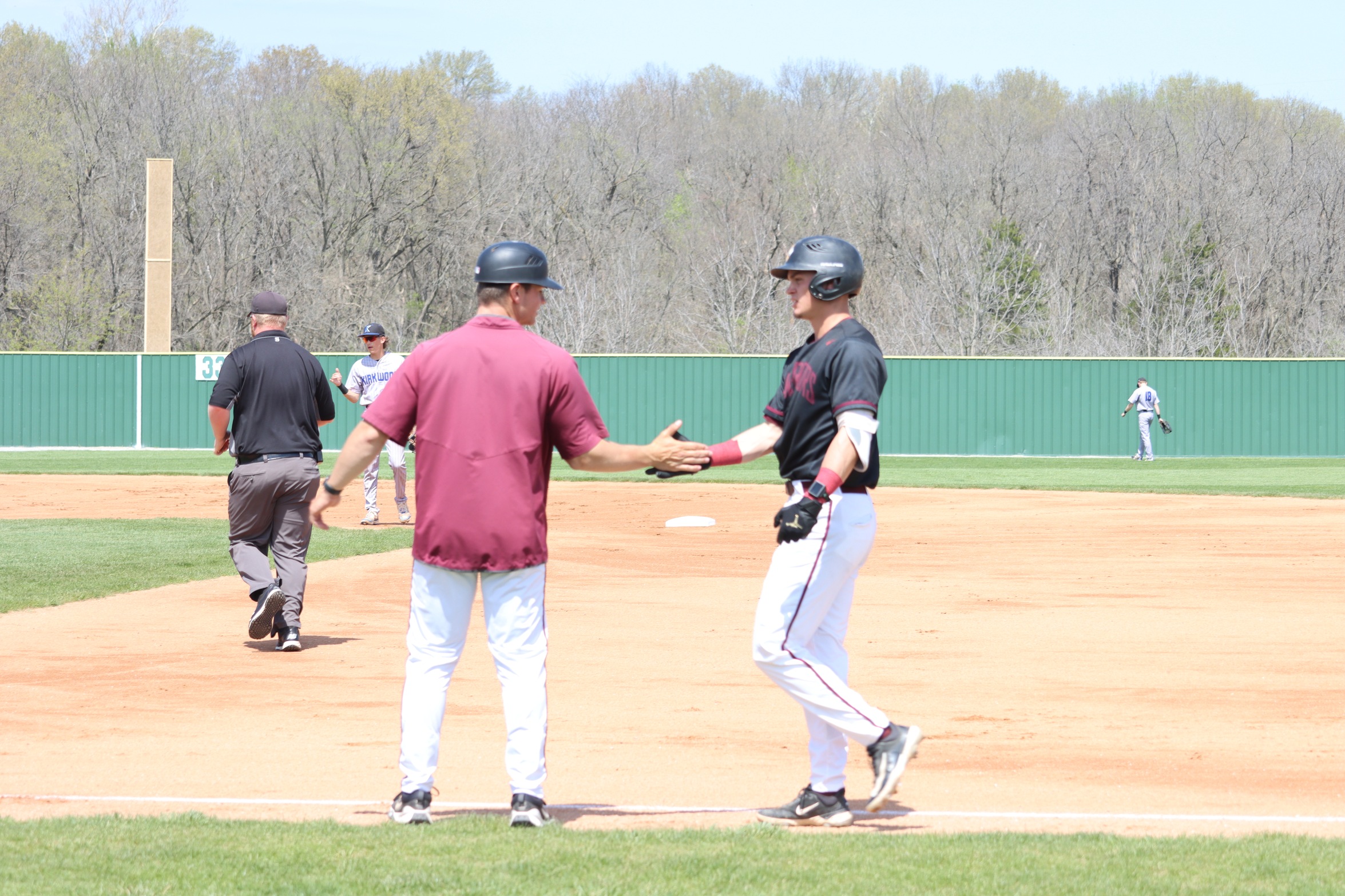 WARRIORS SPLIT ICCAC TWINBILL WITH KIRKWOOD