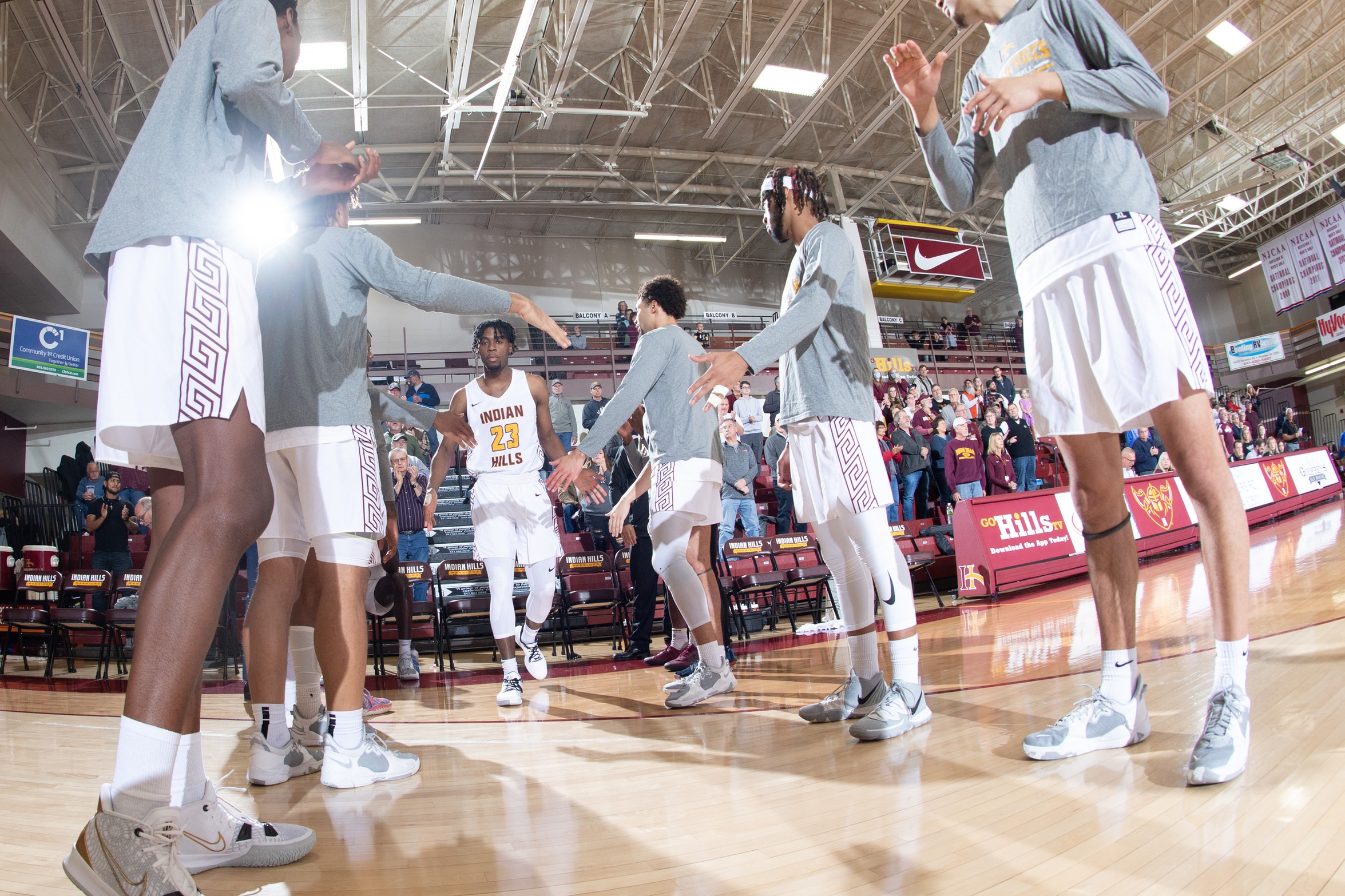 NO. 8 WARRIORS RUN PAST NEW MEXICO