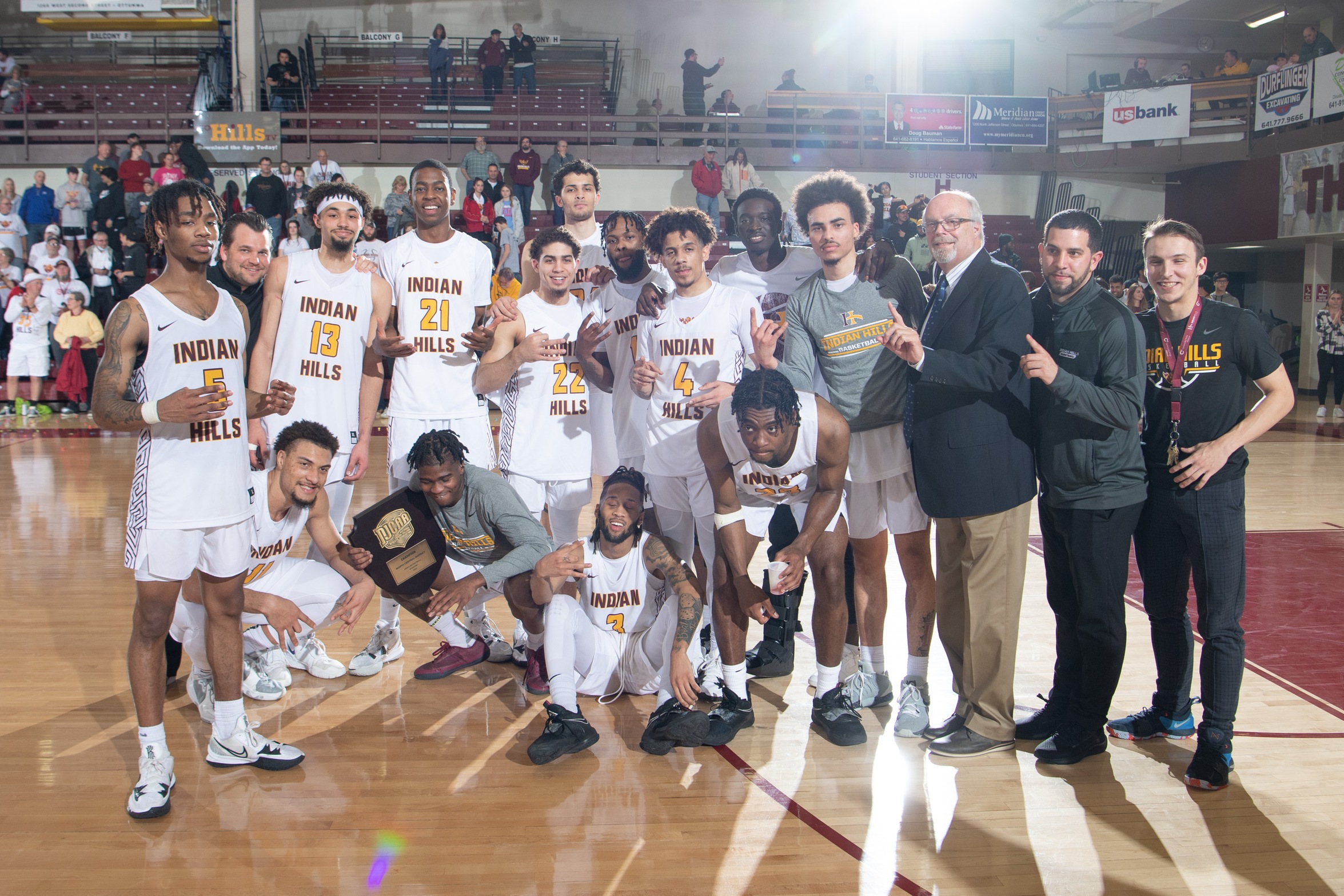 ANDERSON POWERS WARRIORS TO DISTRICT TITLE