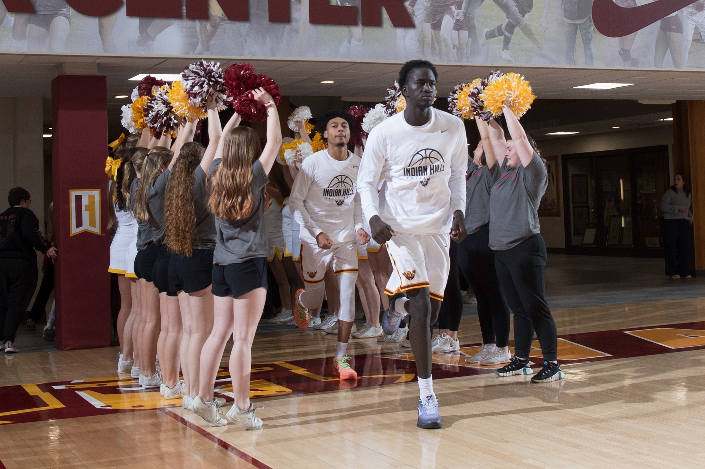 PREVIEW: WARRIORS, BLACKHAWKS SET FOR ICCAC OPENER