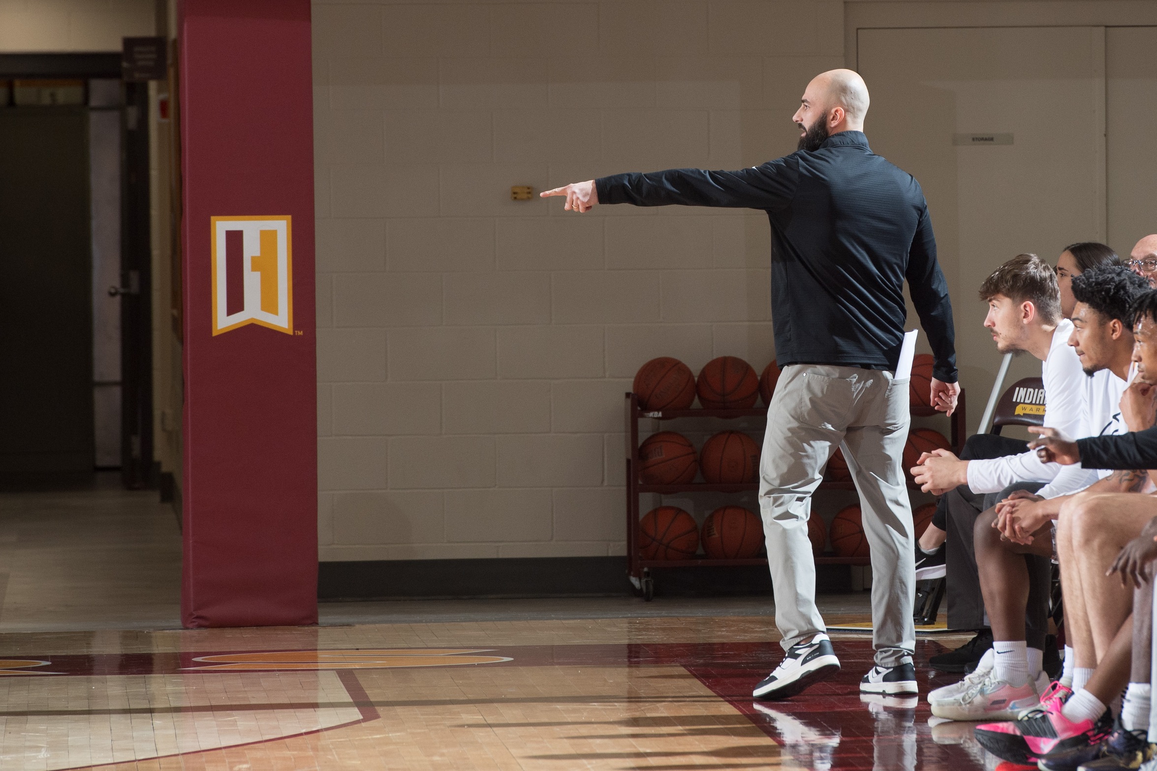 PREVIEW: NO. 8 WARRIORS VS. CAVALIERS