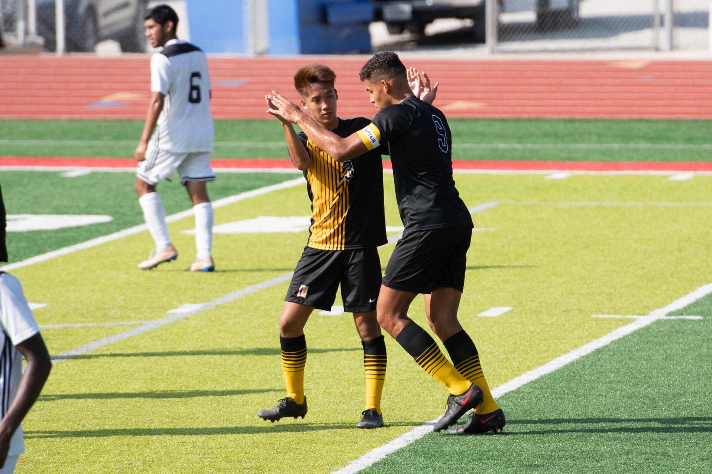 MARQUES SCORES IN 2-1 LOSS FOR WARRIORS