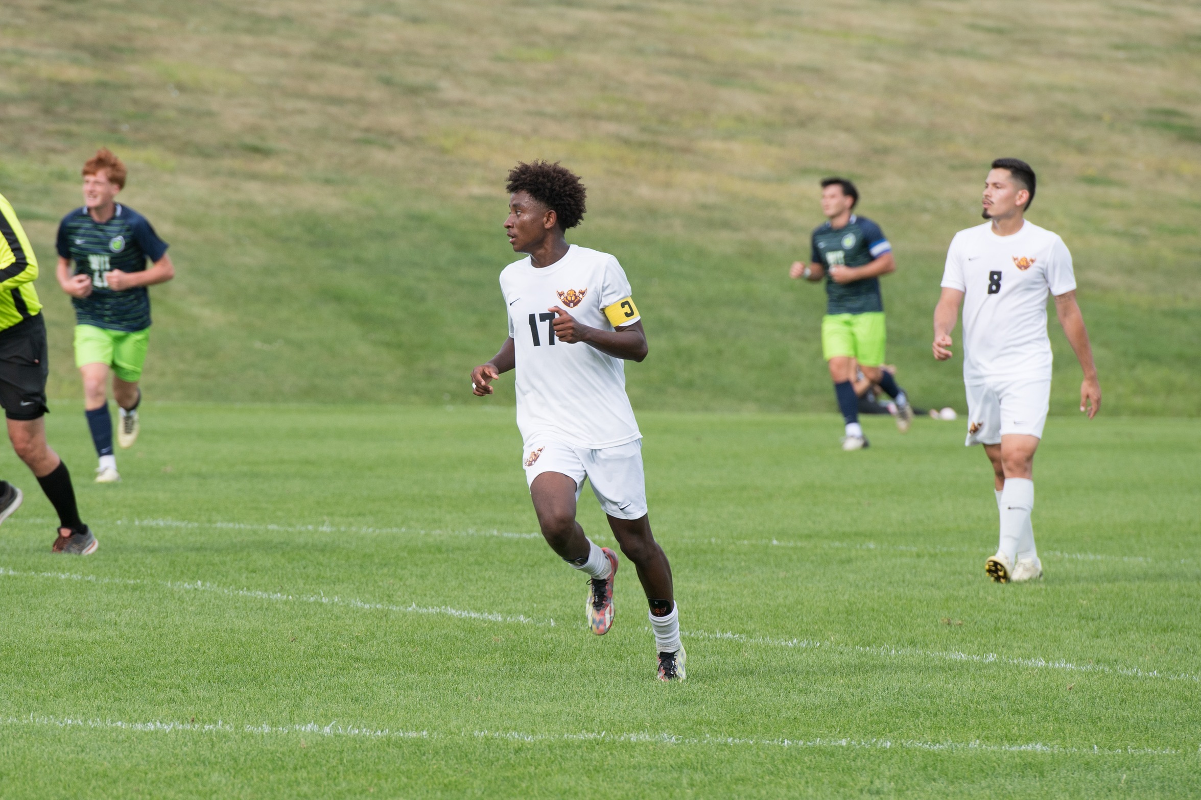 NO. 1 WARRIORS DOWN RATTLERS IN KANSAS
