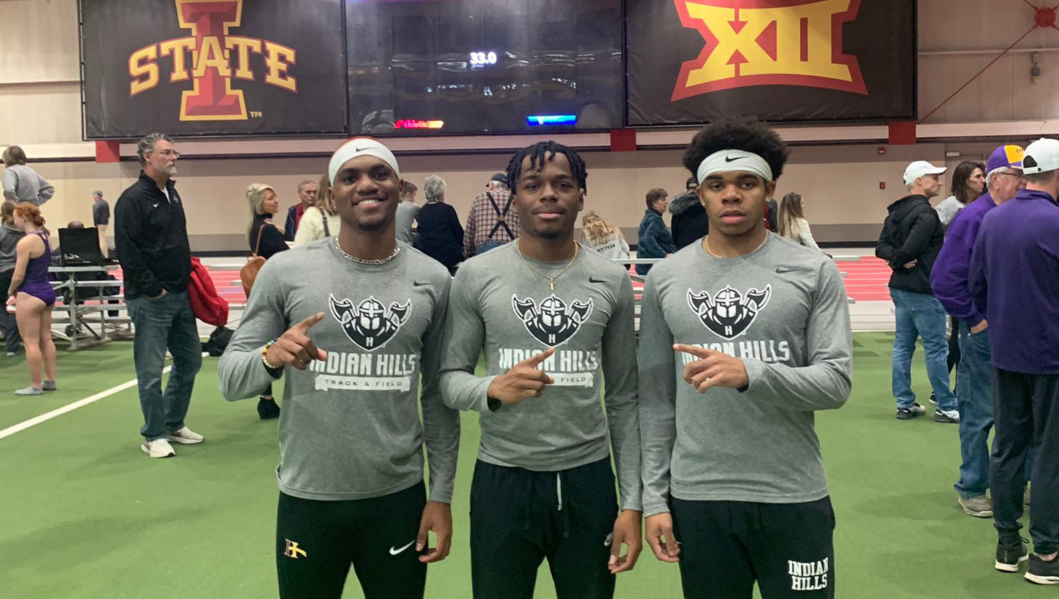 WARRIORS SHINE AT IOWA STATE HOLIDAY INVITE