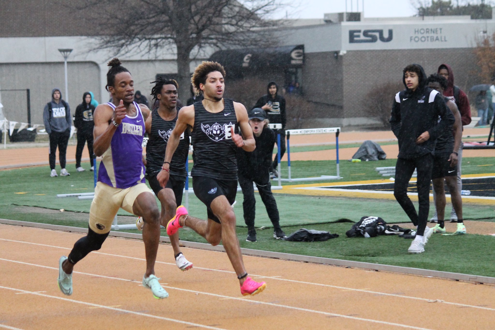 GILES EARNS THIRD CONSECUTIVE ICCAC HONOR