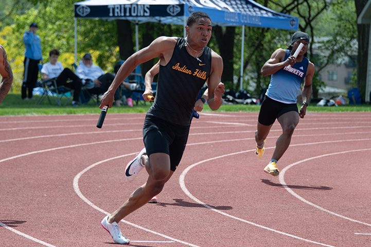 WARRIORS CAPTURE SIX REGION TITLES