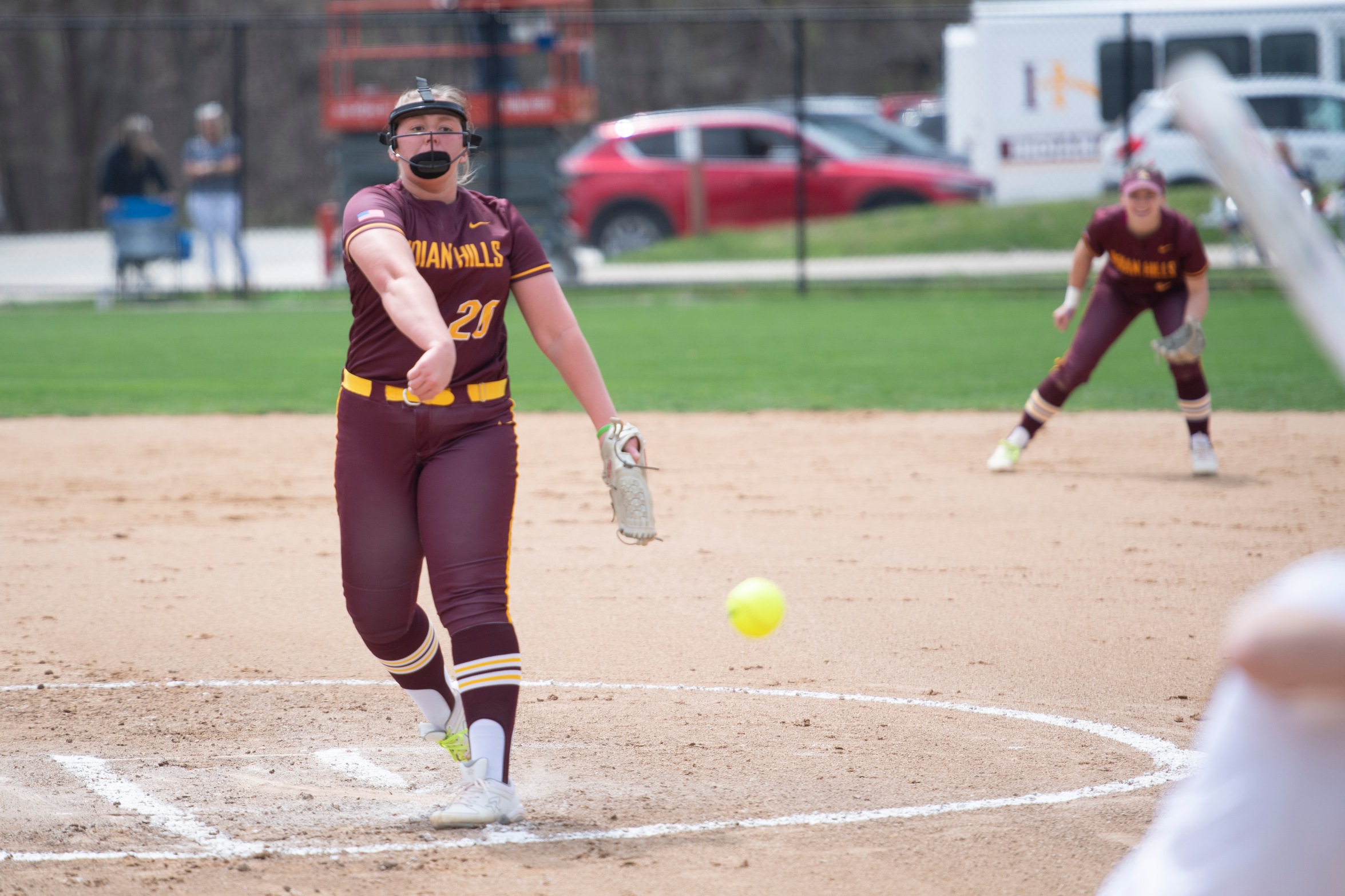 ANDERSON NO-HITS REIVERS IN SWEEP