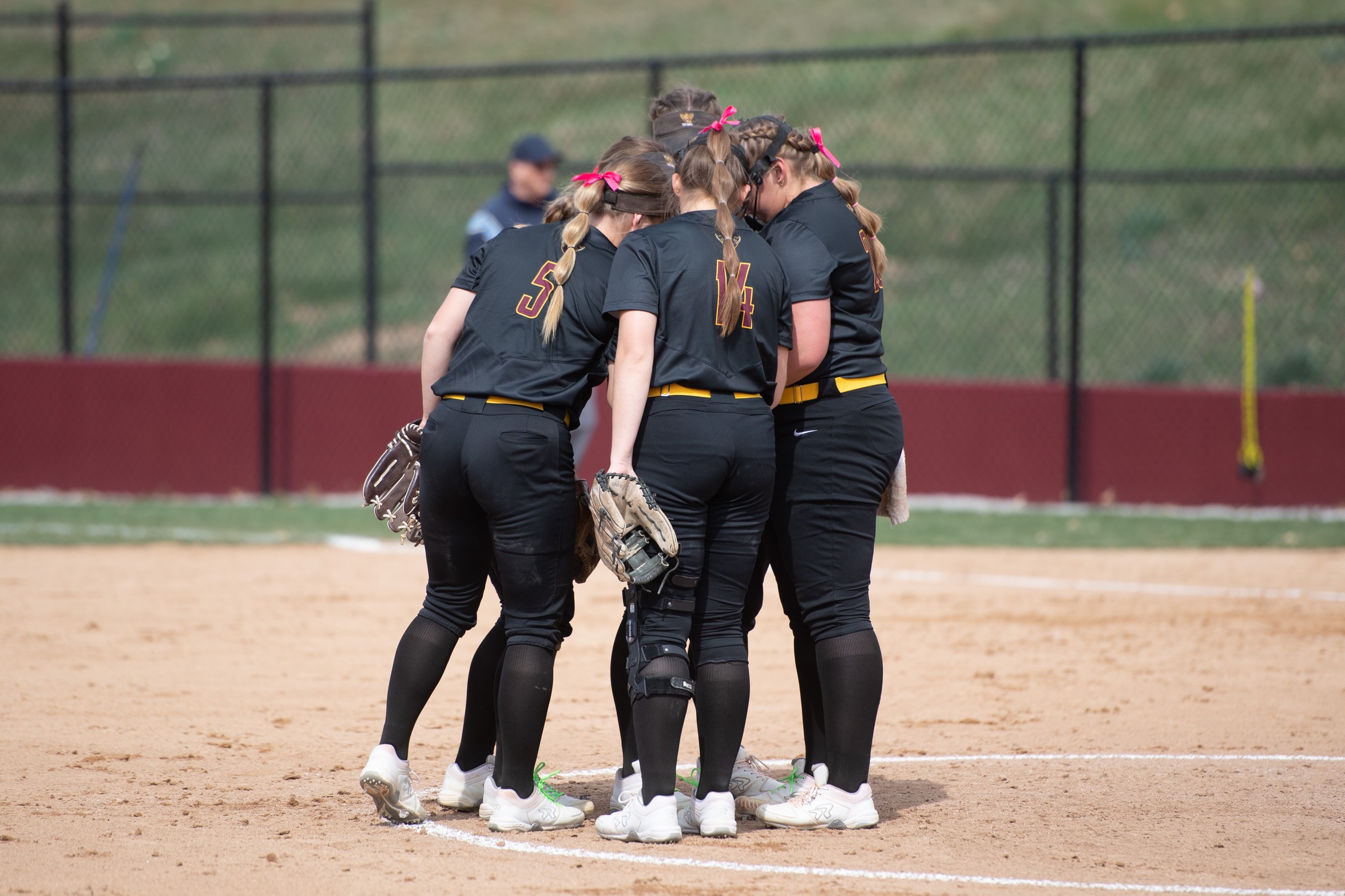 LEWIS HITS FOR CYCLE, WARRIORS SWEEP