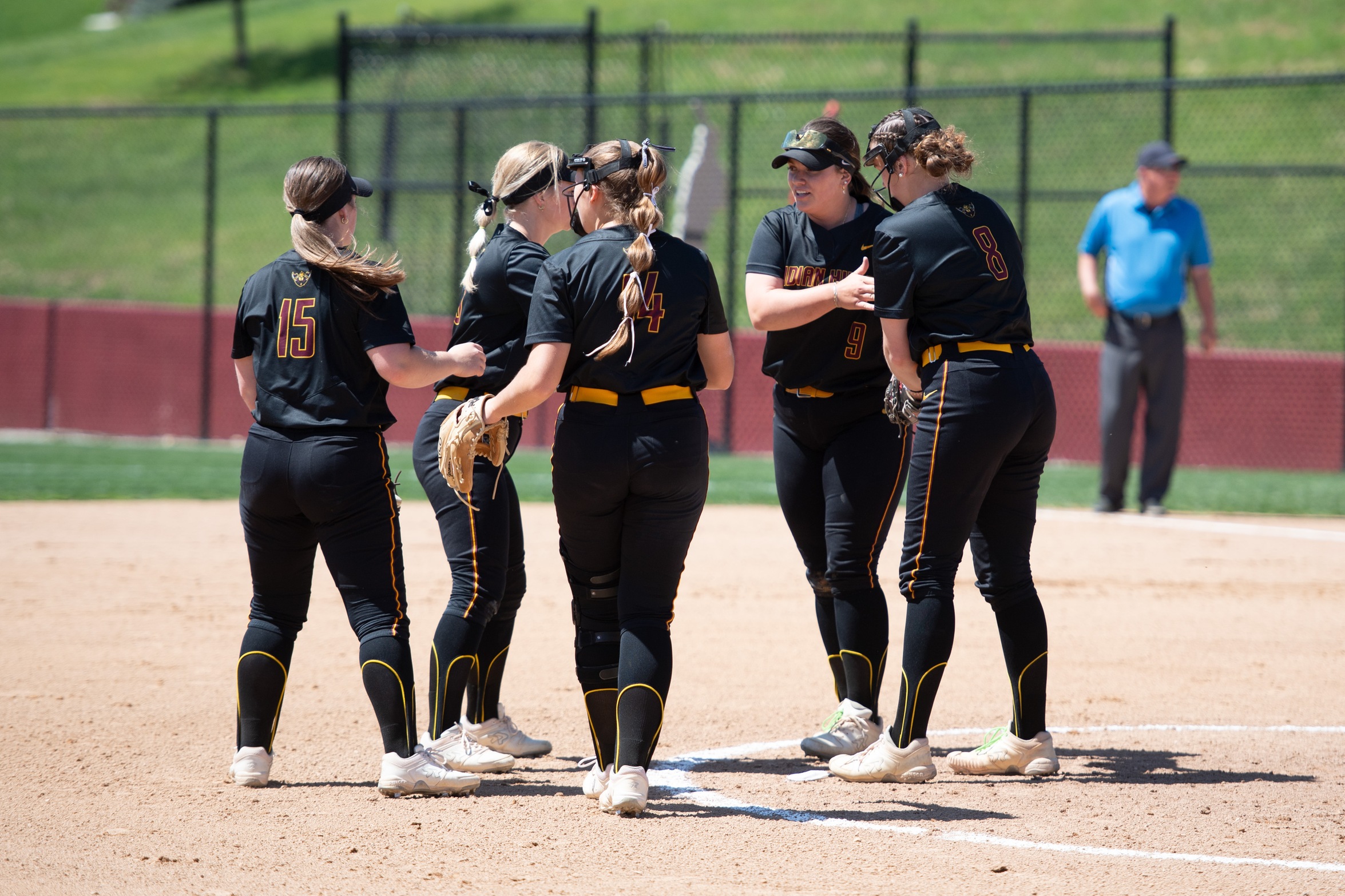 WARRIORS SWEEP SPARTANS IN REGULAR SEASON FINALE