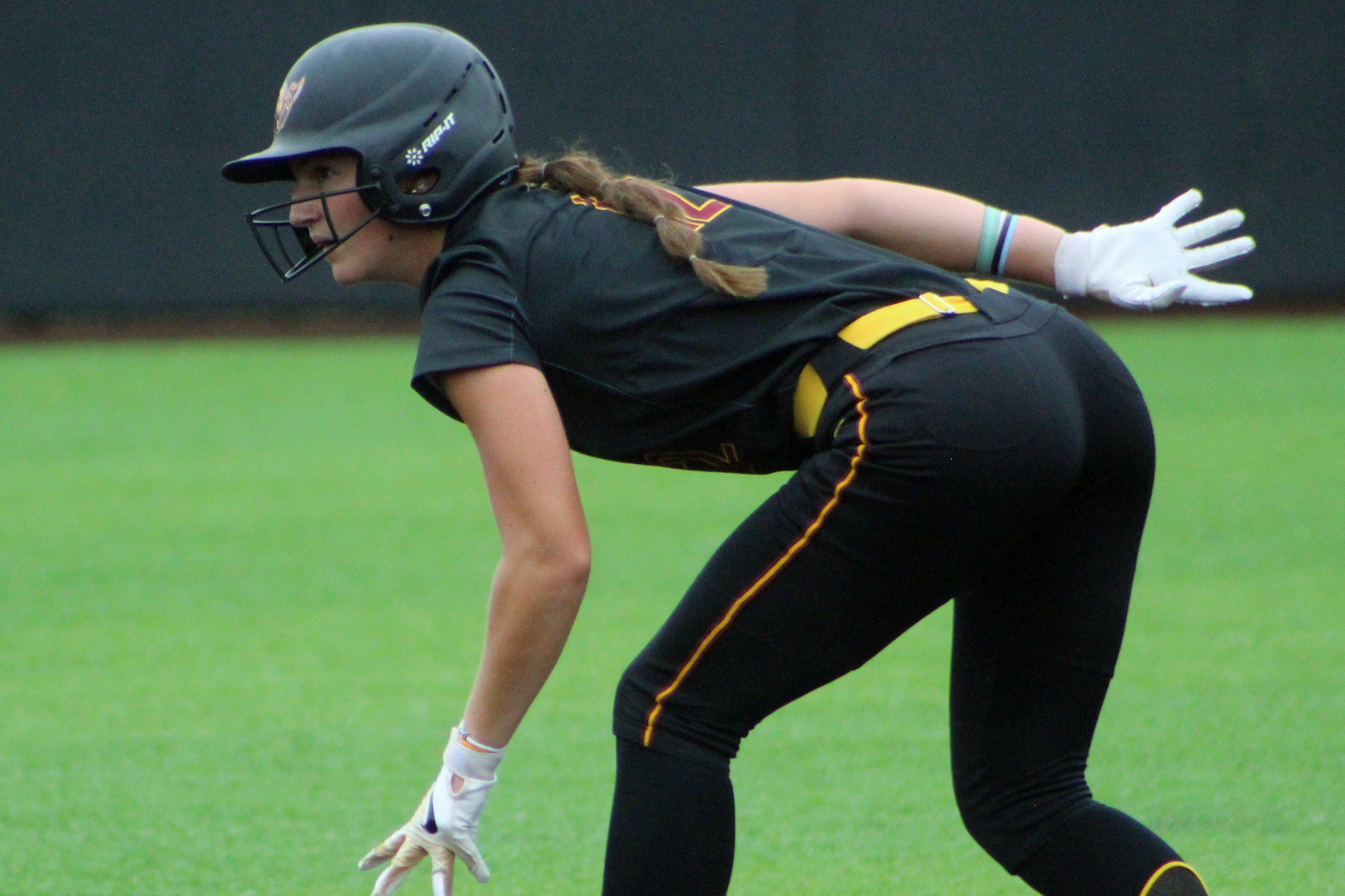 WARRIORS SPLIT ON OPENING DAY IN ALABAMA