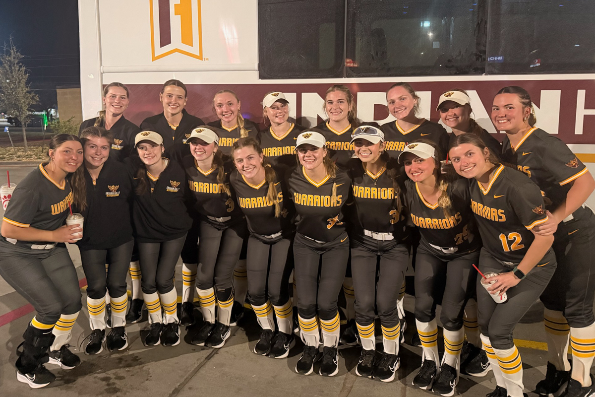WARRIORS CLOSE OUT TEXAS SWING WITH TWO WINS