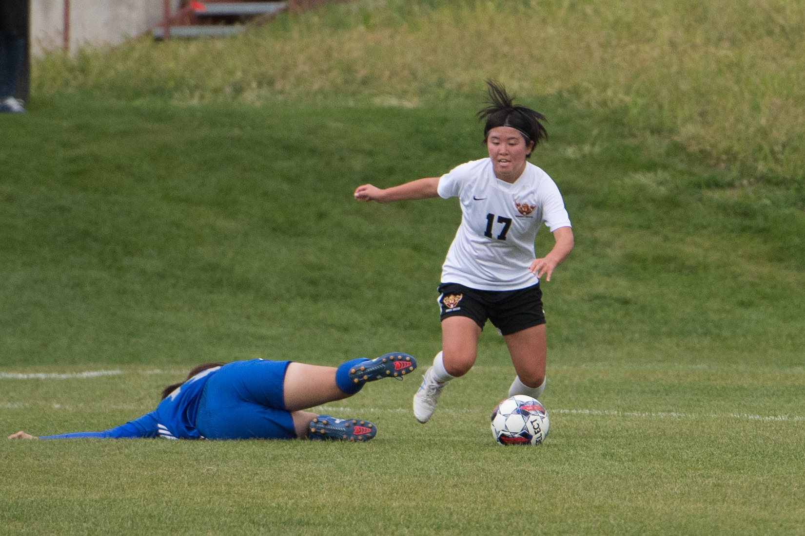 WARRIORS FALL LATE AT IOWA LAKES