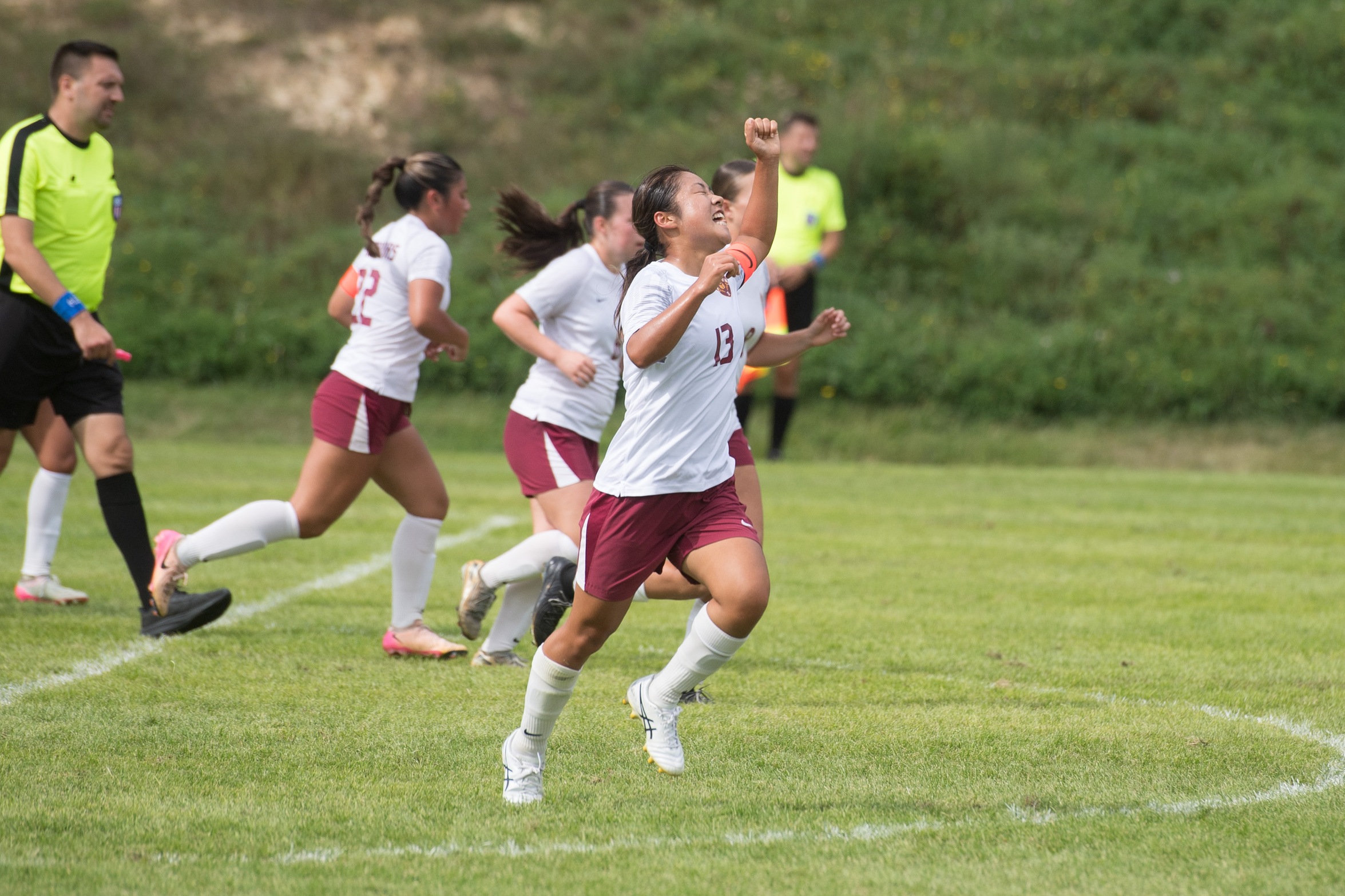 WARRIORS TRAMPLE MUSTANGS IN HOME OPENER