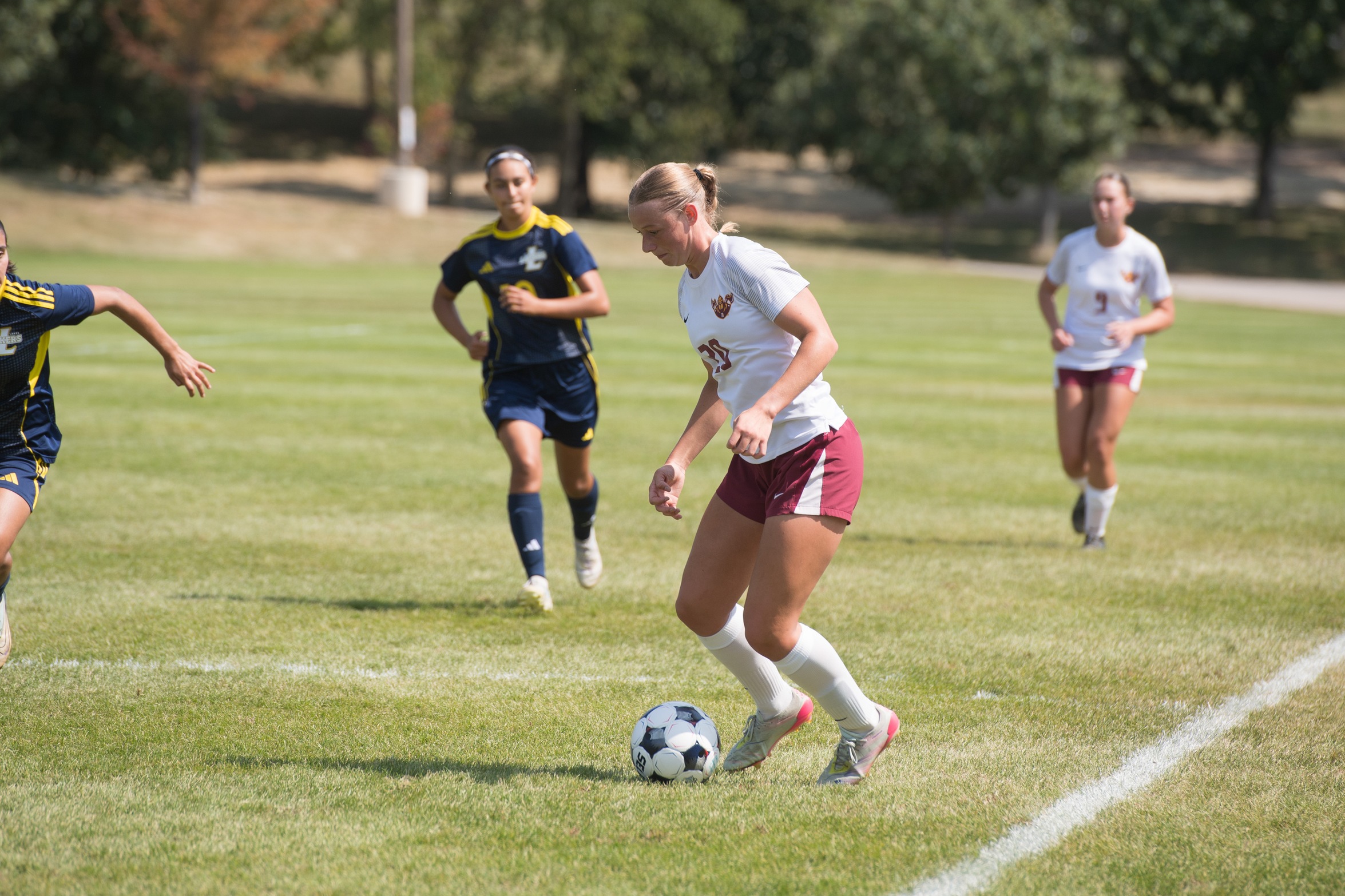FORSYTH STRIKES AGAIN, BUT WARRIORS FALL TO REIVERS