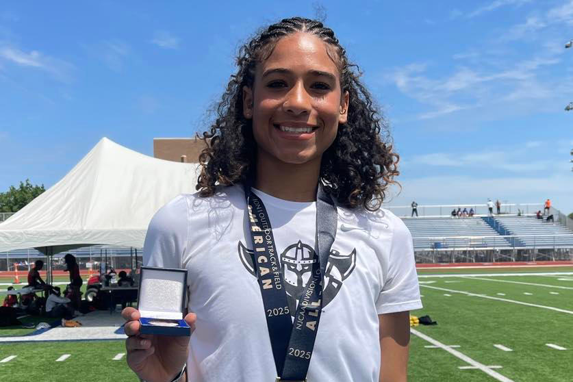 NAVE EARNS ALL-AMERICAN HONORS TO LEAD WARRIORS