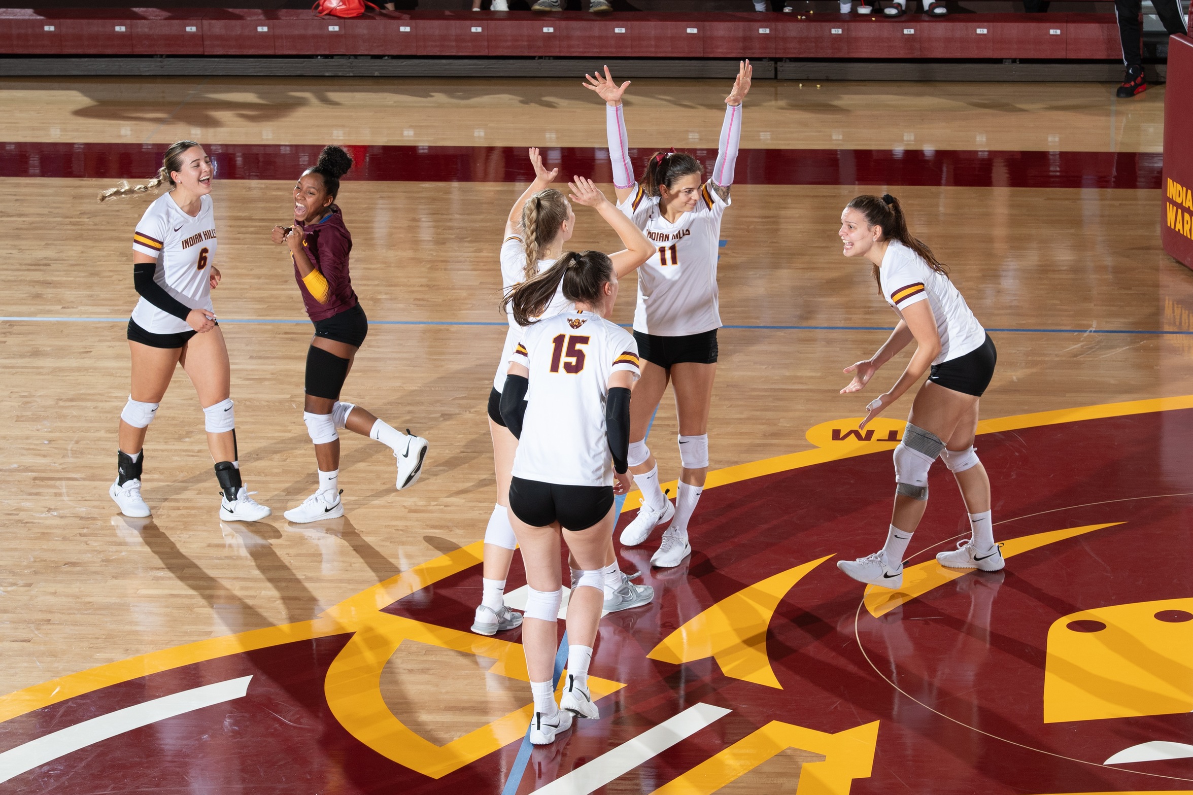 WARRIORS WIN THIRD STRAIGHT OVER REIVERS