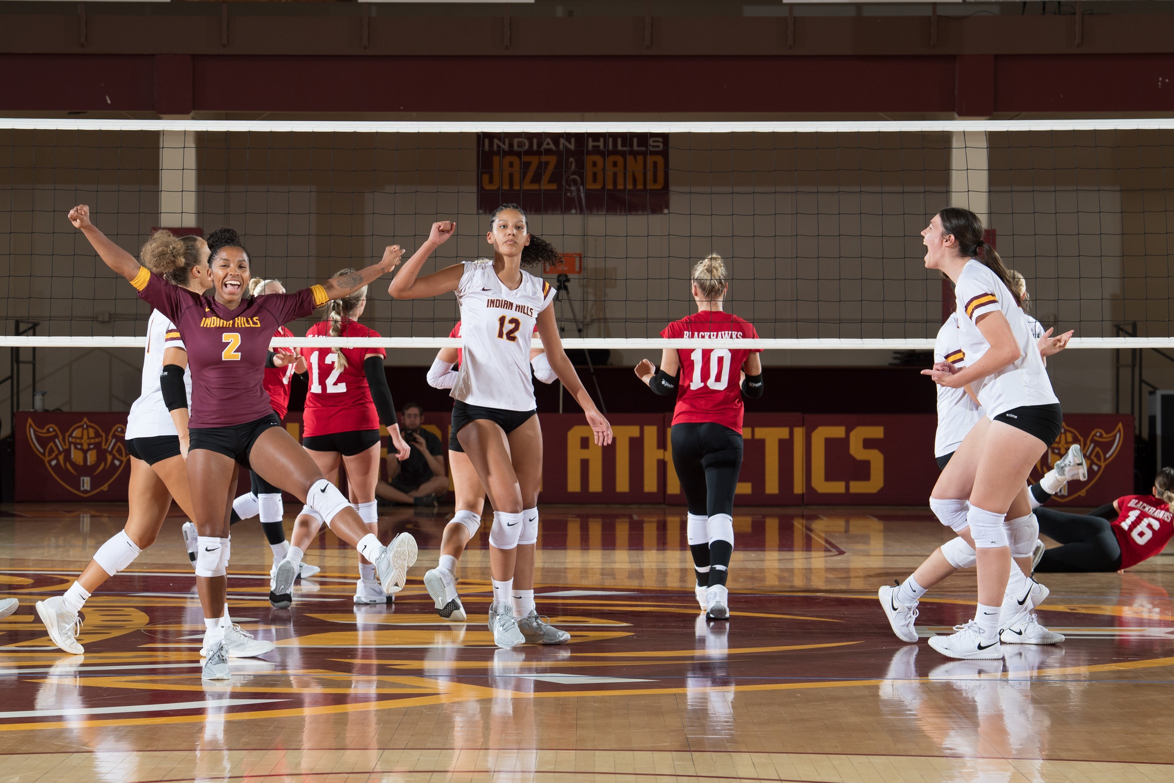 NO. 11 WARRIORS SWEEP SCC AT HELLYER