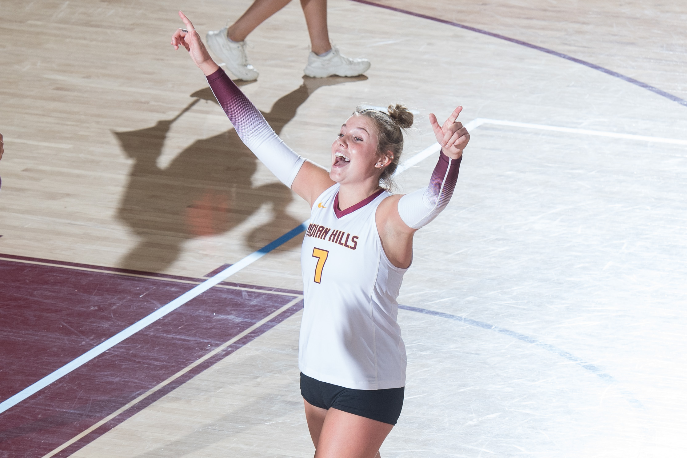 NO. 7 WARRIORS SWEEP BEARS IN HOME OPENER