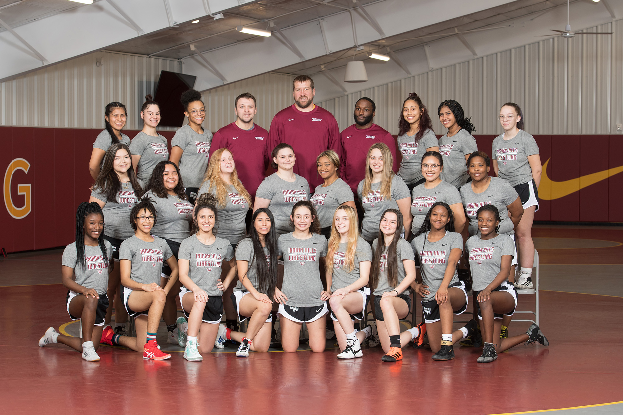 IHCCWomensWrestling21-22_web.jpg