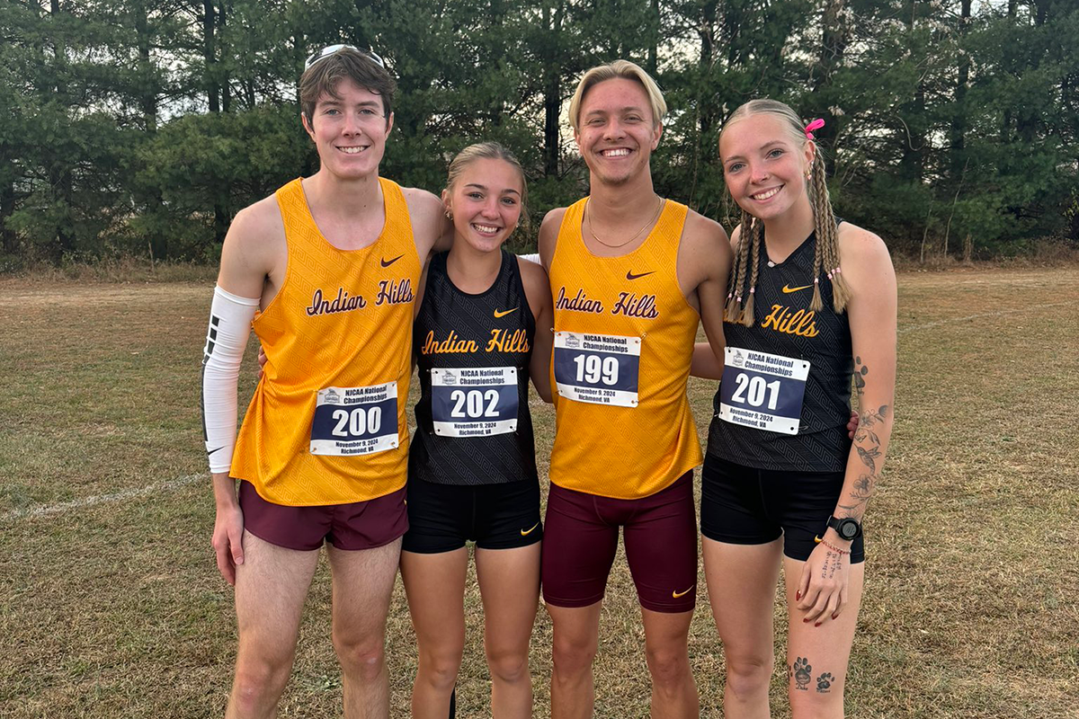 DE WAAL, TAIG LEAD WARRIORS AT NATIONALS